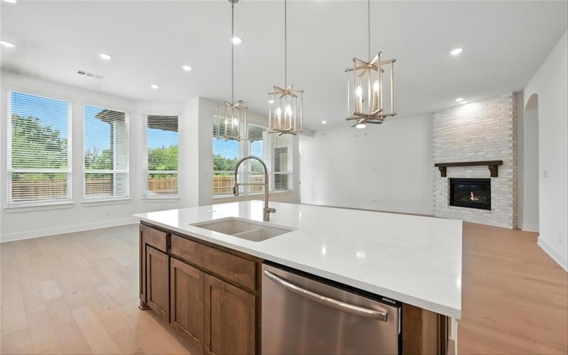 556 Lockhart Street, Waxahachie, TX 75165, 4 Bedrooms Bedrooms, ,3 BathroomsBathrooms,Residential,For Sale,556 Lockhart Street,20986225