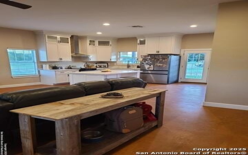 301 pickford, Sabinal, TX 78881, 2 Habitaciones Habitaciones , ,1 BañoBaños,Residential,En Venta,301 pickford,0,1880115