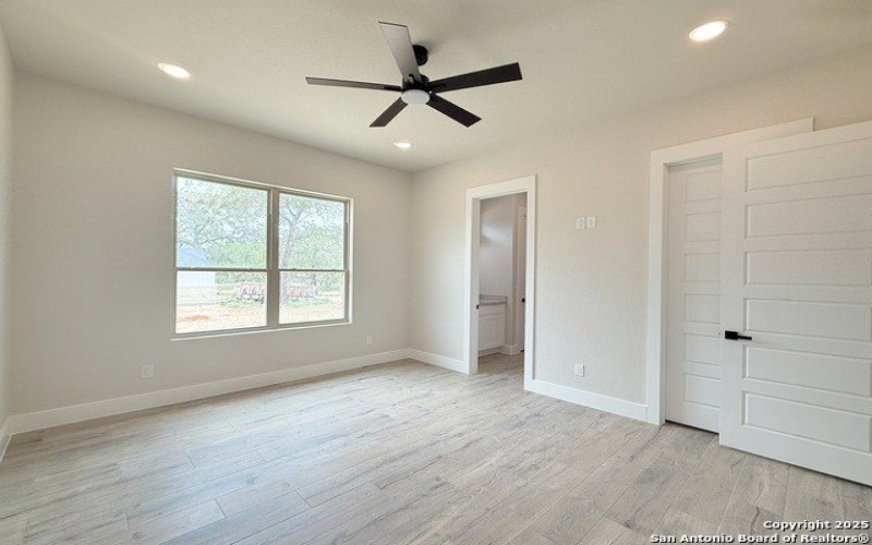 117 Pioneer Trl, Adkins, TX 78101, 5 Habitaciones Habitaciones , ,3 BañosBaños,Residential,En Venta,117 Pioneer Trl,1880141