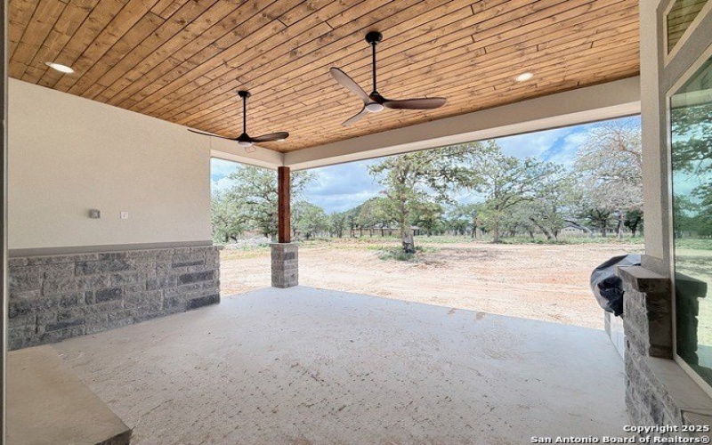 117 Pioneer Trl, Adkins, TX 78101, 5 Habitaciones Habitaciones , ,3 BañosBaños,Residential,En Venta,117 Pioneer Trl,1880141