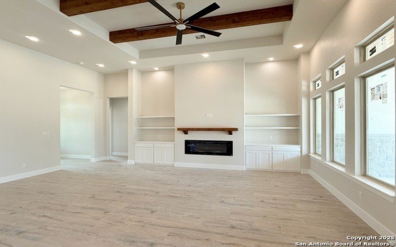 117 Pioneer Trl, Adkins, TX 78101, 5 Habitaciones Habitaciones , ,3 BañosBaños,Residential,En Venta,117 Pioneer Trl,1880141