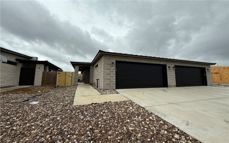 2722 Grace unit: A #A, Corpus Christi, TX 78414, 3 Habitaciones Habitaciones , ,3 BañosBaños,Residential Multi Family,En Venta,2722 Grace unit: A,461422