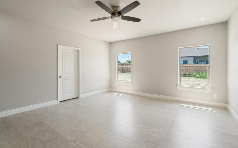 112 Little BigHorn Trail, Del Rio, TX 78840, 4 Bedrooms Bedrooms, ,3 BathroomsBathrooms,Residential,For Sale,112 Little BigHorn Trail,207224