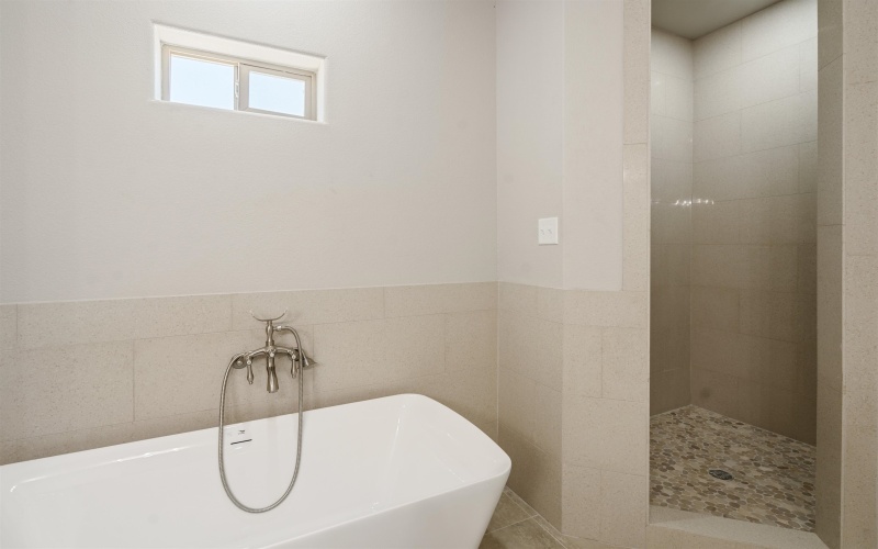 112 Little BigHorn Trail, Del Rio, TX 78840, 4 Bedrooms Bedrooms, ,3 BathroomsBathrooms,Residential,For Sale,112 Little BigHorn Trail,207224