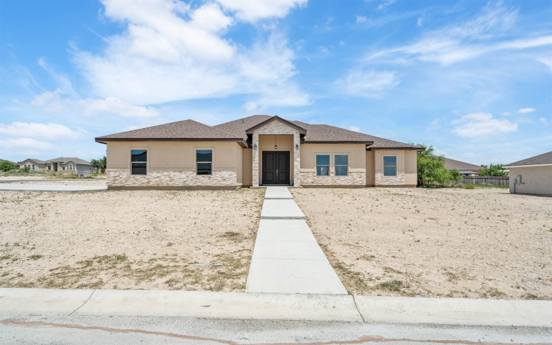 112 Little BigHorn Trail, Del Rio, TX 78840, 4 Bedrooms Bedrooms, ,3 BathroomsBathrooms,Residential,For Sale,112 Little BigHorn Trail,207224