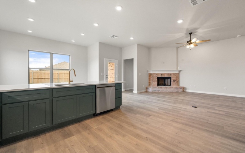 8618 29th Street, Lubbock, TX 79407, 4 Habitaciones Habitaciones , ,2 BañosBaños,Residential,En Venta,8618 29th Street,202557129