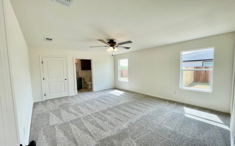 115 E 41st St, San Angelo, TX 76903, 3 Habitaciones Habitaciones , ,2 BañosBaños,Residential,En Venta,115 E 41st St,128122