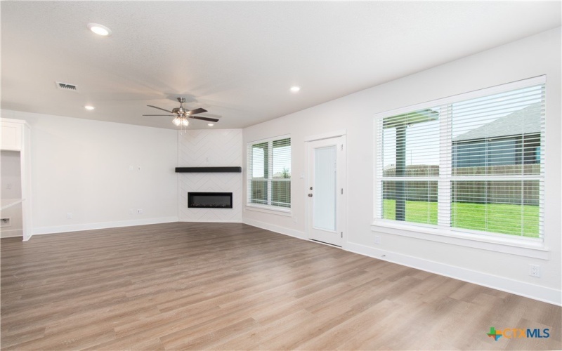 2041 Stillwell Street, Nolanville, TX 76559, 4 Habitaciones Habitaciones , ,2 BañosBaños,Residential,En Venta,2041 Stillwell Street,583474