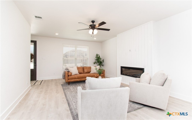 2013 Stillwell Street, Nolanville, TX 76559, 4 Bedrooms Bedrooms, ,3 BathroomsBathrooms,Residential,For Sale,2013 Stillwell Street,0,585268