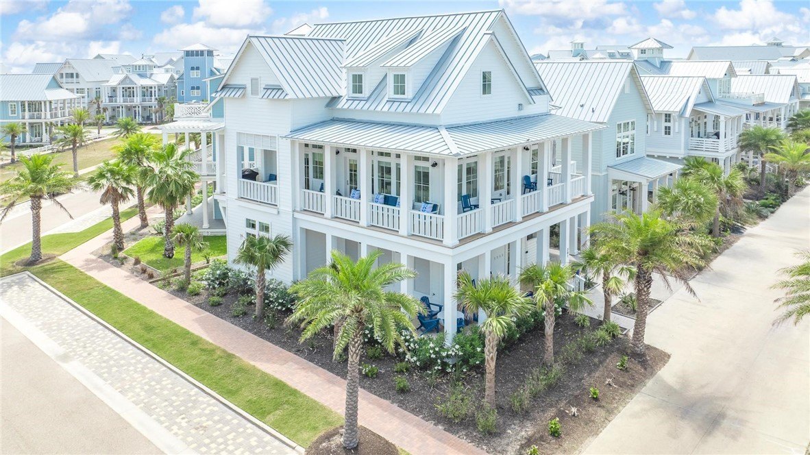 201 Lakeshore Street, Port Aransas, TX 78373, 5 Bedrooms Bedrooms, ,6 BathroomsBathrooms,Residential,For Sale,201 Lakeshore Street,458361