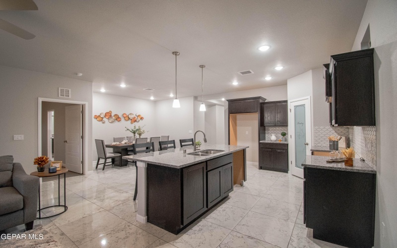12672 Cono Norte Drive, El Paso, TX 79934, 3 Habitaciones Habitaciones , ,2 BañosBaños,Residential,En Venta,12672 Cono Norte Drive,925618
