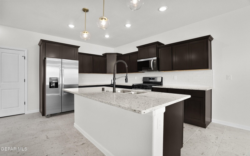 12732 Viendo Norte Drive, El Paso, TX 79934, 3 Bedrooms Bedrooms, ,2 BathroomsBathrooms,Residential,For Sale,12732 Viendo Norte Drive,0,925621