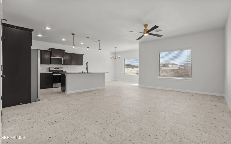 12732 Viendo Norte Drive, El Paso, TX 79934, 3 Bedrooms Bedrooms, ,2 BathroomsBathrooms,Residential,For Sale,12732 Viendo Norte Drive,0,925621