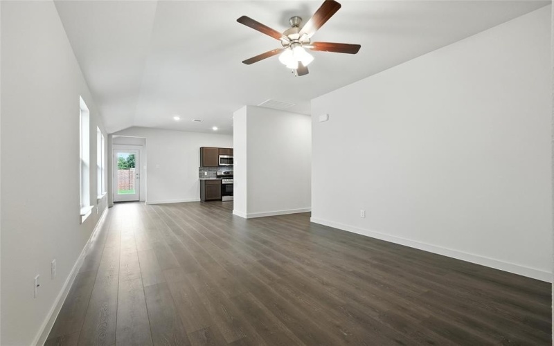 1157 Baker Bridge Drive, Forney, TX 75126, 3 Habitaciones Habitaciones , ,2 BañosBaños,Residential,En Venta,1157 Baker Bridge Drive,20856223
