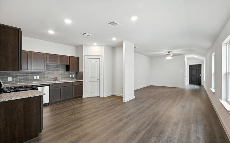 1157 Baker Bridge Drive, Forney, TX 75126, 3 Habitaciones Habitaciones , ,2 BañosBaños,Residential,En Venta,1157 Baker Bridge Drive,20856223