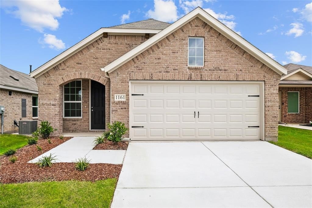 1161 Baker Bridge Drive, Forney, TX 75126, 3 Habitaciones Habitaciones , ,2 BañosBaños,Residential,En Venta,1161 Baker Bridge Drive,20856229