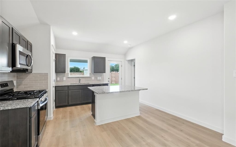 1161 Baker Bridge Drive, Forney, TX 75126, 3 Habitaciones Habitaciones , ,2 BañosBaños,Residential,En Venta,1161 Baker Bridge Drive,20856229