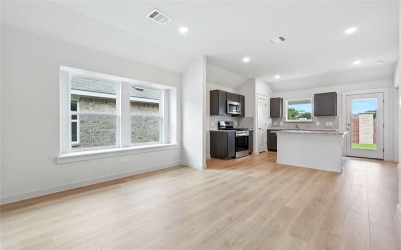 1161 Baker Bridge Drive, Forney, TX 75126, 3 Habitaciones Habitaciones , ,2 BañosBaños,Residential,En Venta,1161 Baker Bridge Drive,20856229