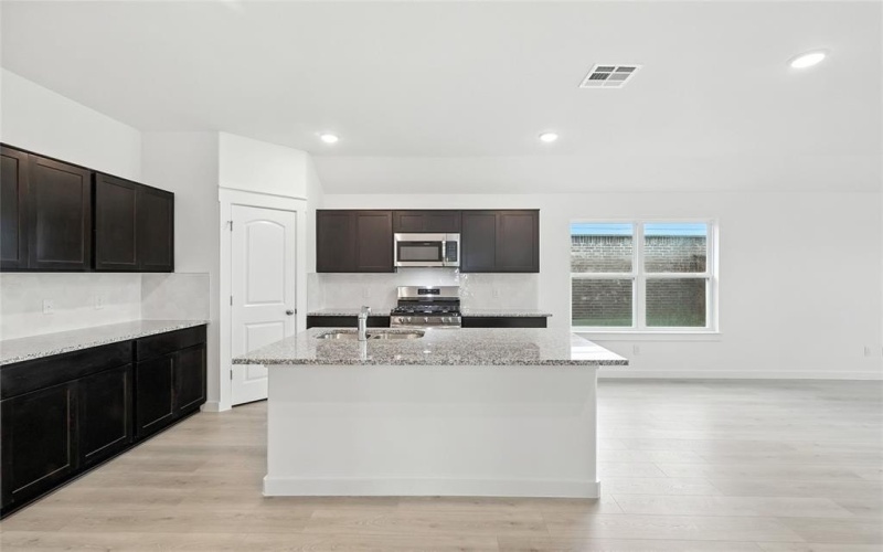 1014 Highgate Road, Forney, TX 75126, 4 Habitaciones Habitaciones , ,2 BañosBaños,Residential,En Venta,1014 Highgate Road,20867197