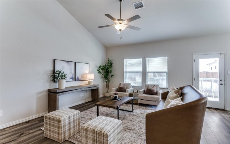 11025 Texanum Trail, Fort Worth, TX 76108, 5 Habitaciones Habitaciones , ,3 BañosBaños,Residential,En Venta,11025 Texanum Trail,20962050