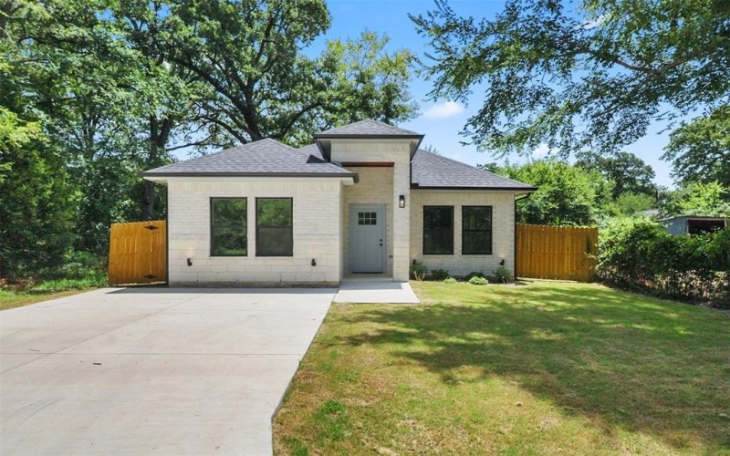 112 Whiteface Drive, Mabank, TX 75156, 3 Bedrooms Bedrooms, ,2 BathroomsBathrooms,Residential,For Sale,112 Whiteface Drive,20972805