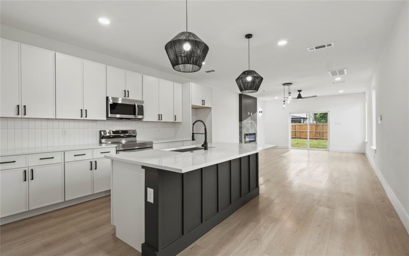 2612 Peabody Avenue, Dallas, TX 75215, 3 Bedrooms Bedrooms, ,2 BathroomsBathrooms,Residential,For Sale,2612 Peabody Avenue,20984739