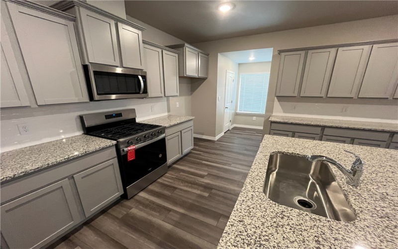 7206 Wilder Lane, Corpus Christi, TX 78414, 4 Bedrooms Bedrooms, ,2 BathroomsBathrooms,Residential,For Sale,7206 Wilder Lane,455007