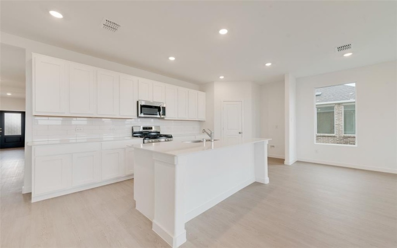 2613 Wispy Creek Drive, Fort Worth, TX 76108, 4 Bedrooms Bedrooms, ,2 BathroomsBathrooms,Residential,For Sale,2613 Wispy Creek Drive,20987095