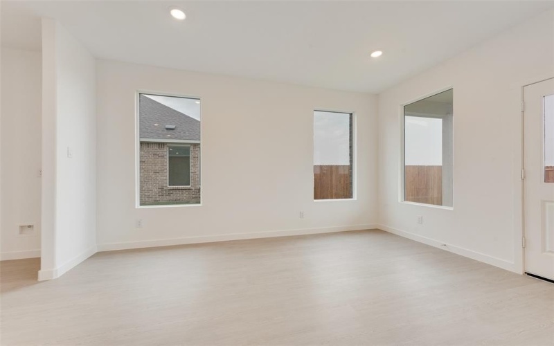 2613 Wispy Creek Drive, Fort Worth, TX 76108, 4 Bedrooms Bedrooms, ,2 BathroomsBathrooms,Residential,For Sale,2613 Wispy Creek Drive,20987095