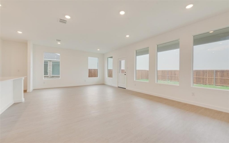 2613 Wispy Creek Drive, Fort Worth, TX 76108, 4 Bedrooms Bedrooms, ,2 BathroomsBathrooms,Residential,For Sale,2613 Wispy Creek Drive,20987095