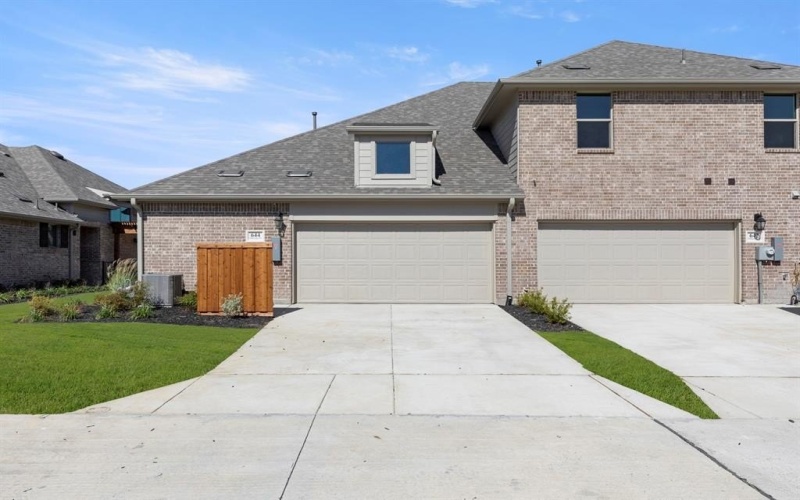 644 Oakridge Drive, Wylie, TX 75098, 2 Habitaciones Habitaciones , ,2 BañosBaños,Residential,En Venta,644 Oakridge Drive,0,20987098