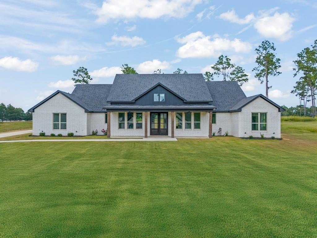 260 Cottonwood Circle, Longview, TX 75605, 4 Habitaciones Habitaciones , ,3 BañosBaños,Residential,En Venta,260 Cottonwood Circle,20987348