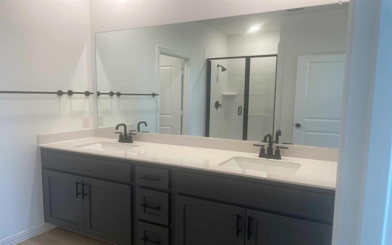 1205 Doris May Drive, Allen, TX 75013, 3 Habitaciones Habitaciones , ,2 BañosBaños,Residential,En Venta,1205 Doris May Drive,0,20987385