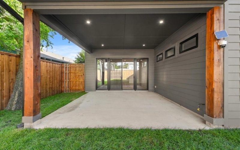 1030 Parkview Avenue, Dallas, TX 75223, 4 Bedrooms Bedrooms, ,3 BathroomsBathrooms,Residential,For Sale,1030 Parkview Avenue,0,20987532