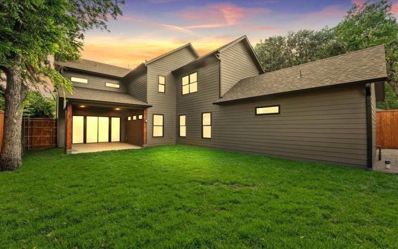 1030 Parkview Avenue, Dallas, TX 75223, 4 Bedrooms Bedrooms, ,3 BathroomsBathrooms,Residential,For Sale,1030 Parkview Avenue,0,20987532