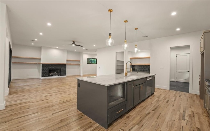 1030 Parkview Avenue, Dallas, TX 75223, 4 Bedrooms Bedrooms, ,3 BathroomsBathrooms,Residential,For Sale,1030 Parkview Avenue,0,20987532