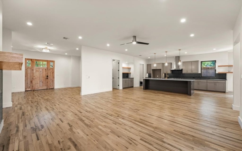 1030 Parkview Avenue, Dallas, TX 75223, 4 Bedrooms Bedrooms, ,3 BathroomsBathrooms,Residential,For Sale,1030 Parkview Avenue,0,20987532