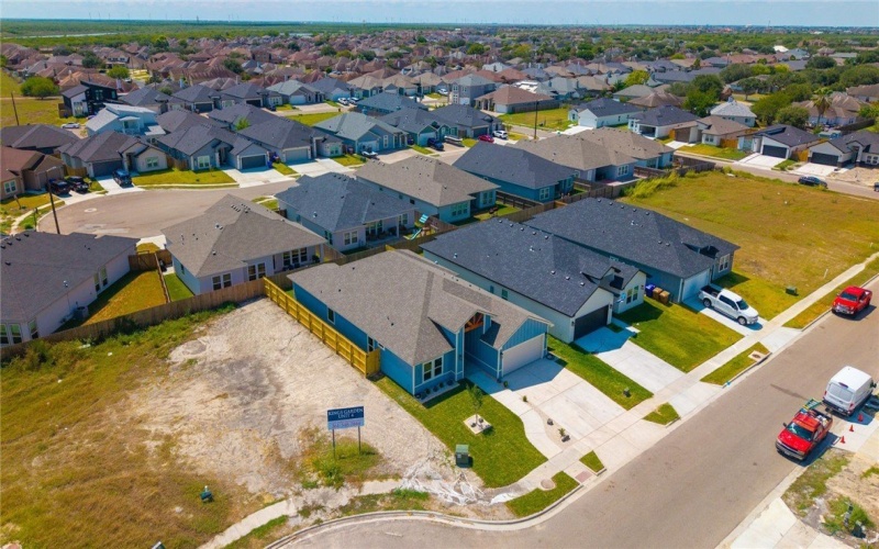 6721 La Salle Drive, Corpus Christi, TX 78414, 4 Bedrooms Bedrooms, ,3 BathroomsBathrooms,Residential,For Sale,6721 La Salle Drive,0,458528