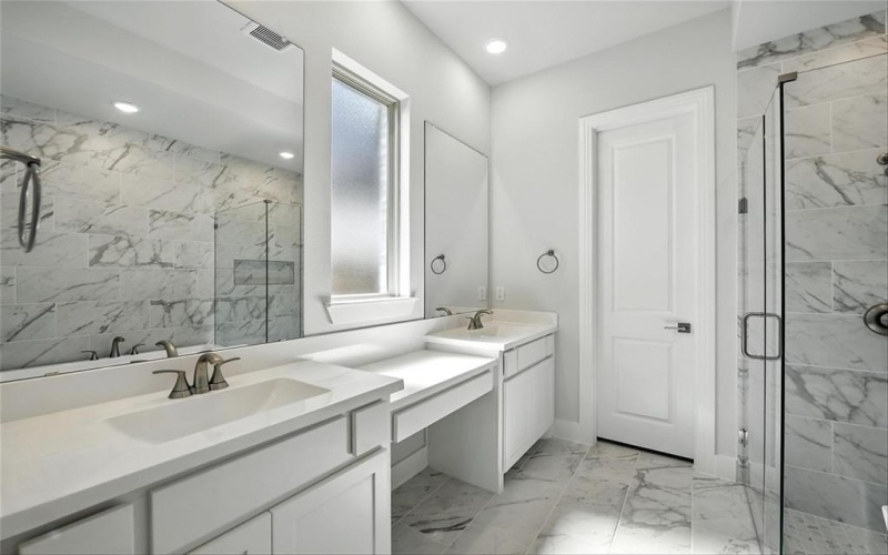 16457 Hemlock Tree Drive, Fort Worth, TX 76247, 5 Bedrooms Bedrooms, ,6 BathroomsBathrooms,Residential,For Sale,16457 Hemlock Tree Drive,20987600