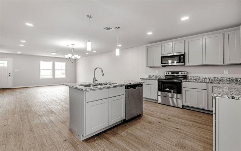 5836/5840 Eastland Street, Fort Worth, TX 76119, 5 Habitaciones Habitaciones , ,5 BañosBaños,Residential Multi Family,En Venta,5836/5840 Eastland Street,20987615