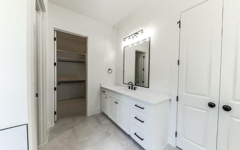 2809 Private Access, Burleson, TX 76058, 4 Bedrooms Bedrooms, ,5 BathroomsBathrooms,Residential,For Sale,2809 Private Access,20987639