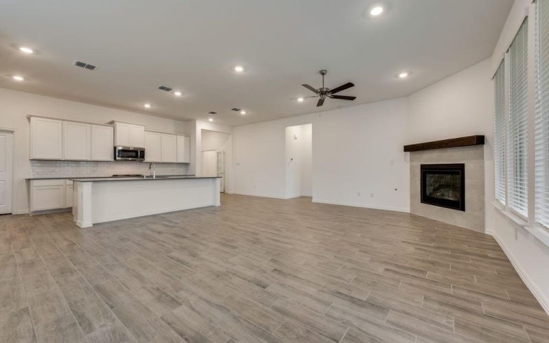 717 Enys Way, McKinney, TX 75069, 4 Bedrooms Bedrooms, ,3 BathroomsBathrooms,Residential,For Sale,717 Enys Way,20987663