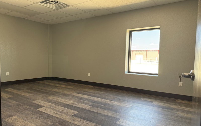 241 E Gladiator St, Odessa, TX 79766, ,Commercial Sale,En Venta,241 E Gladiator St,161394