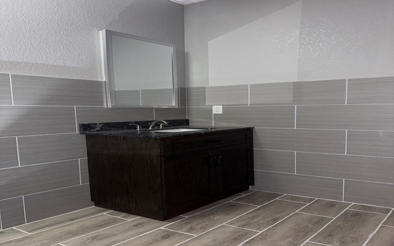 241 E Gladiator St, Odessa, TX 79766, ,Commercial Sale,En Venta,241 E Gladiator St,161394