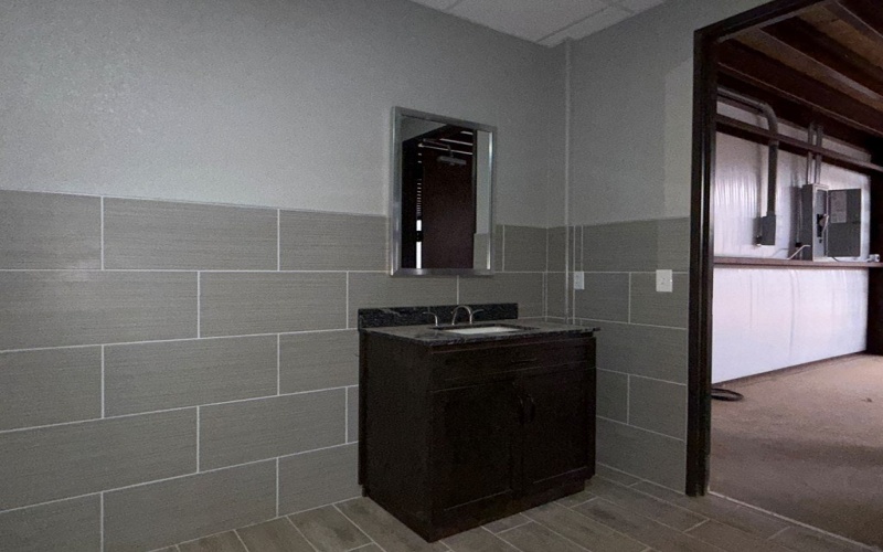 241 E Gladiator St, Odessa, TX 79766, ,Commercial Sale,En Venta,241 E Gladiator St,161394