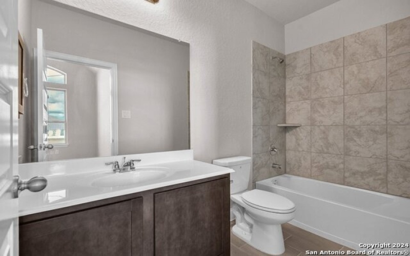 176 Janice Avenue, Castroville, TX 78009, 4 Habitaciones Habitaciones , ,3 BañosBaños,Residential,En Venta,176 Janice Avenue,1880518