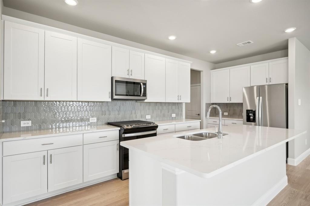 603 Stagg Street, McKinney, TX 75069, 4 Bedrooms Bedrooms, ,3 BathroomsBathrooms,Residential,For Sale,603 Stagg Street,20985586