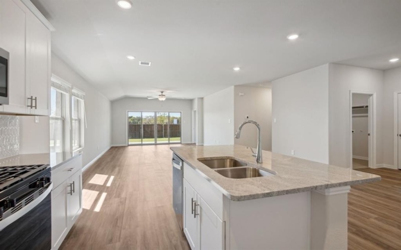 519 Stagg Street, McKinney, TX 75069, 4 Habitaciones Habitaciones , ,3 BañosBaños,Residential,En Venta,519 Stagg Street,20985607