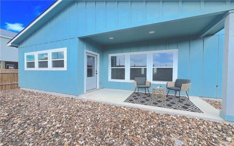 1931 Eskridge Street, Port Aransas, TX 78373, 4 Habitaciones Habitaciones , ,2 BañosBaños,Residential,En Venta,1931 Eskridge Street,455089