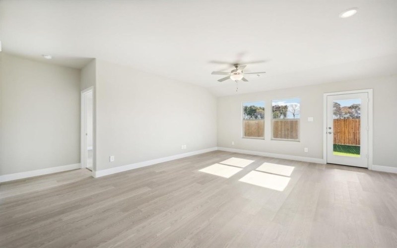 1109 Emberwood Drive, McKinney, TX 75069, 4 Habitaciones Habitaciones , ,3 BañosBaños,Residential,En Venta,1109 Emberwood Drive,20985745